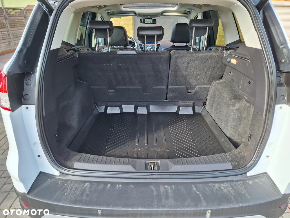 Ford Kuga - 21