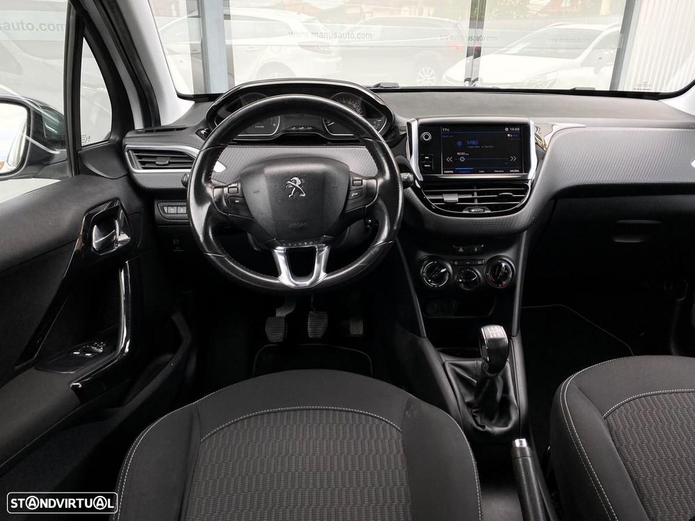 Peugeot 208 1.6 BlueHDi Style - 4
