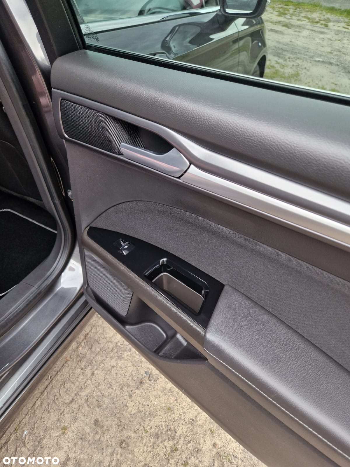 Ford Mondeo 2.0 TDCi Titanium - 11