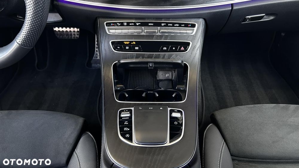 Mercedes-Benz Klasa E - 20