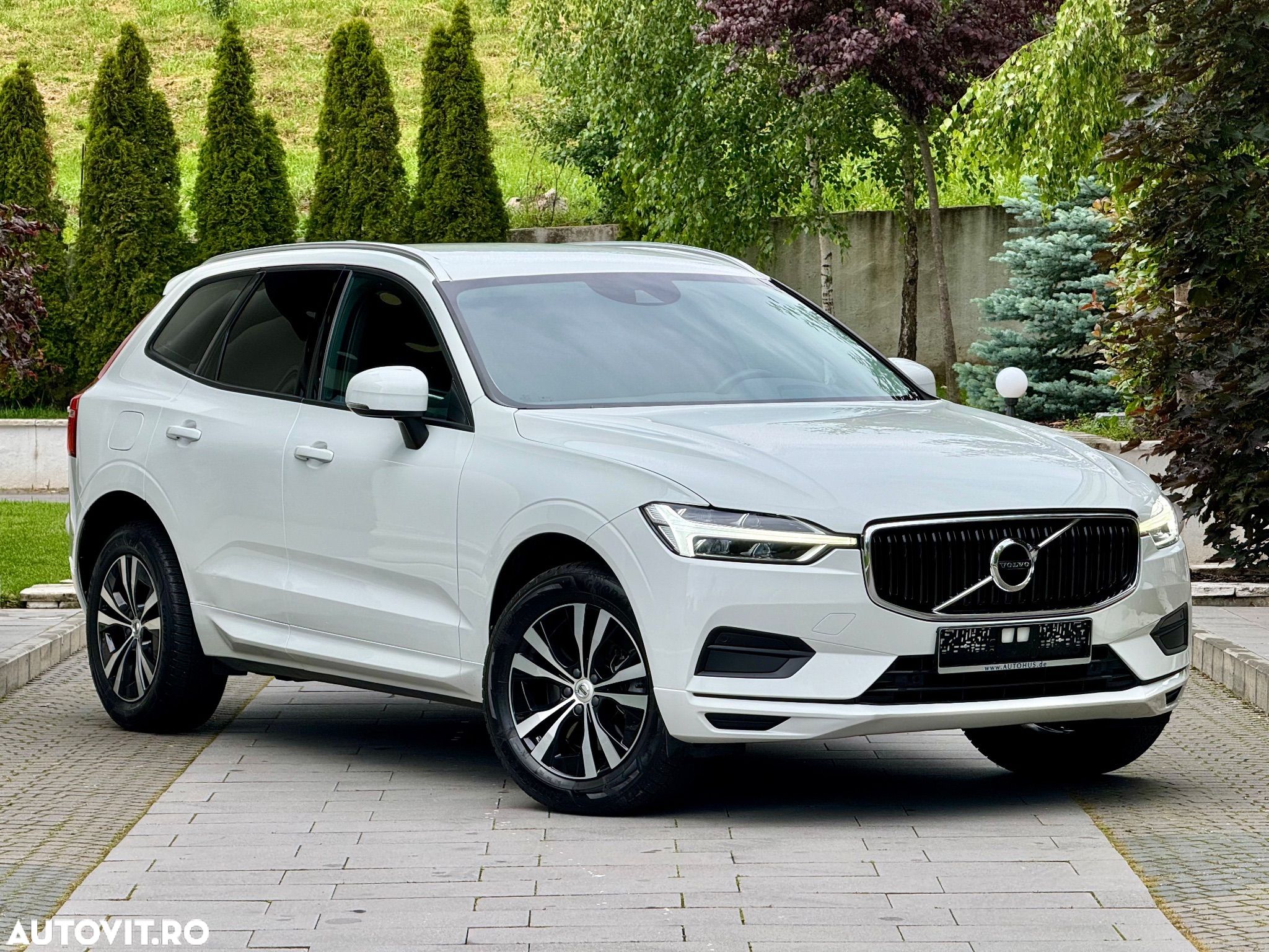 Volvo XC 60 B4 D AWD Geartronic Momentum - 1