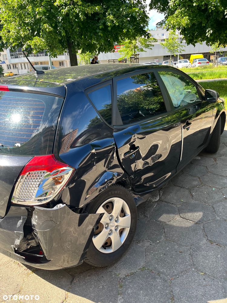 Kia Ceed 1.4 M - 9