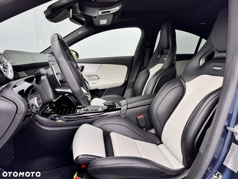Mercedes-Benz CLA AMG 35 4-Matic 7G-DCT - 15