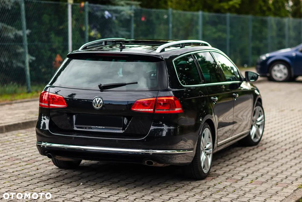 Volkswagen Passat 2.0 TDI 4Motion DSG BlueMotion Tech R-Line - 14