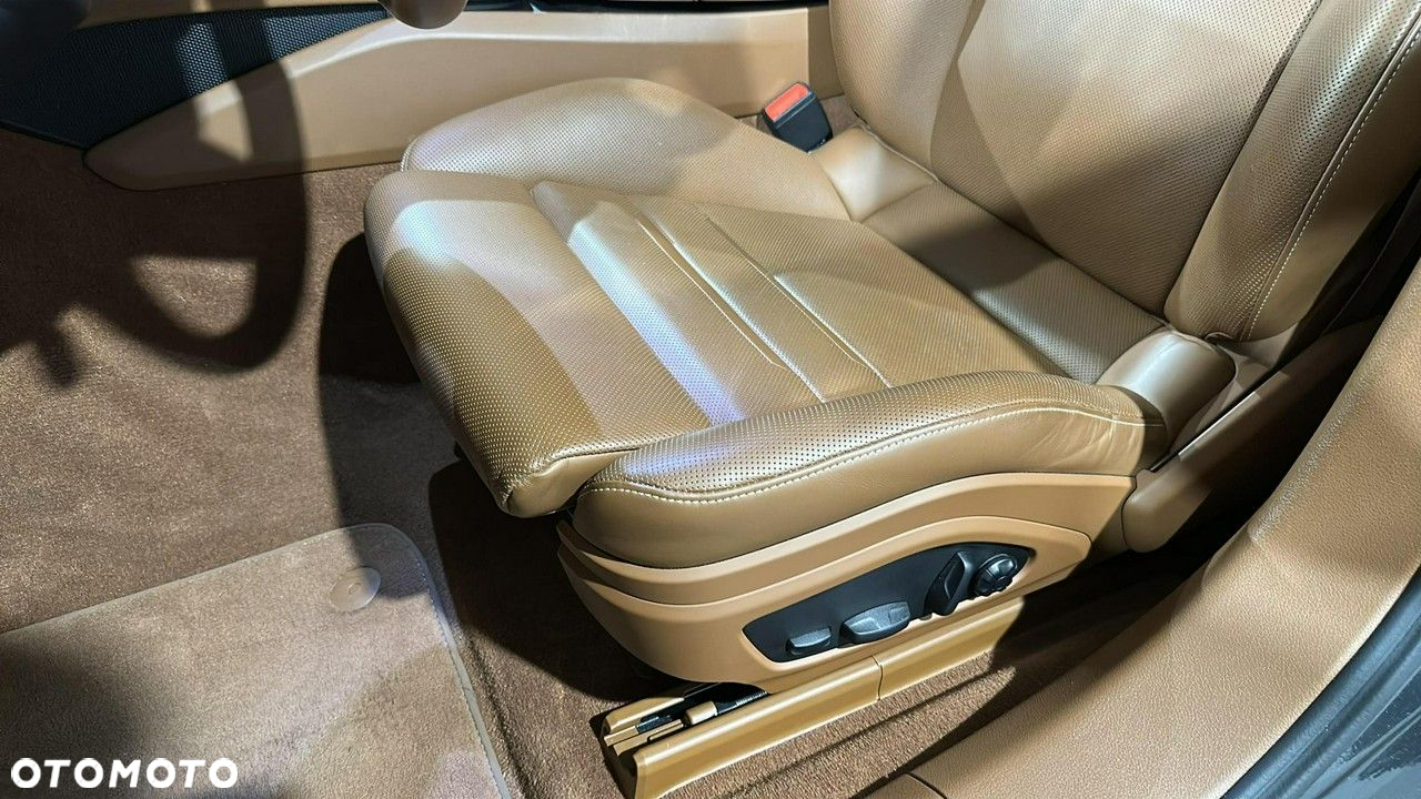 Porsche Panamera - 14
