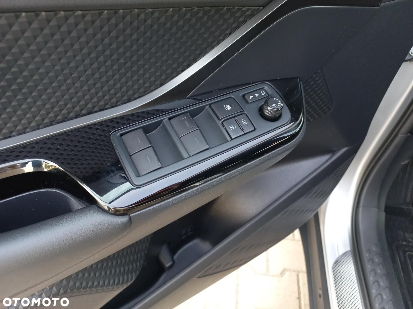 Toyota C-HR - 18