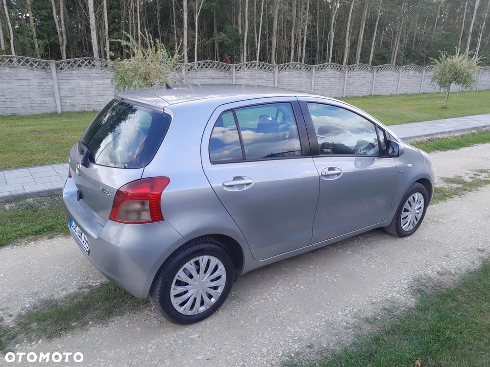Toyota Yaris 1.4 D-4D Travel - 8