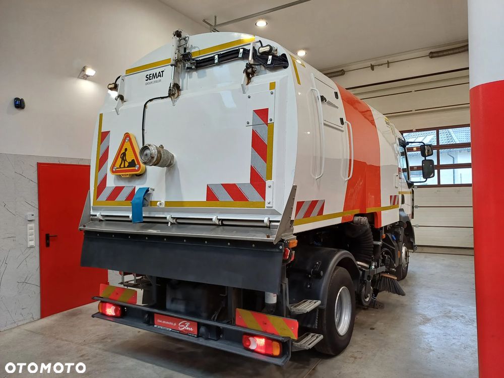 Renault D12 Zamiatarka Zoeller Faun Euro 6 PM10 Szczotki L/R Rok 2017 2 Silniki 2825 MTH - 7