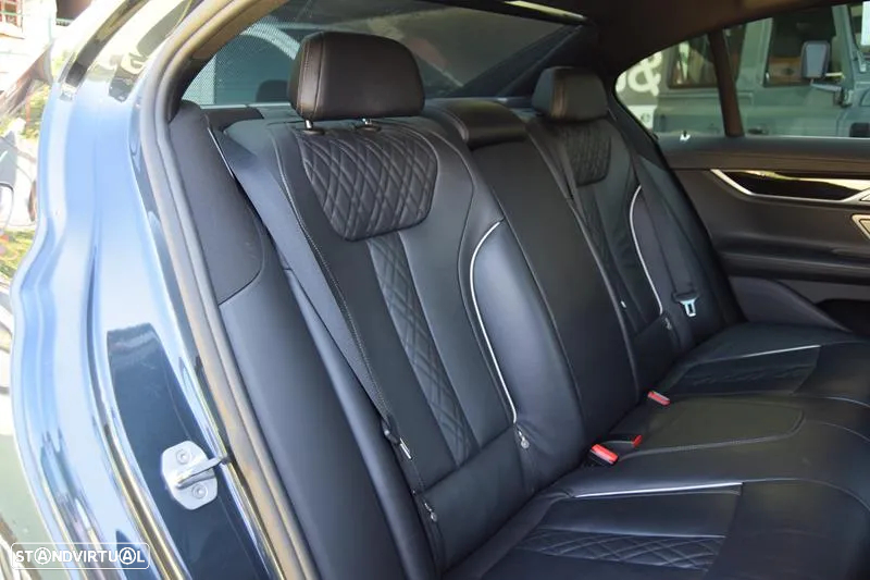 BMW 730 d Pack M - 46