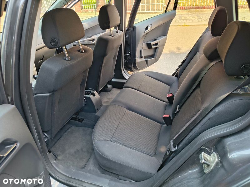 Opel Astra - 13