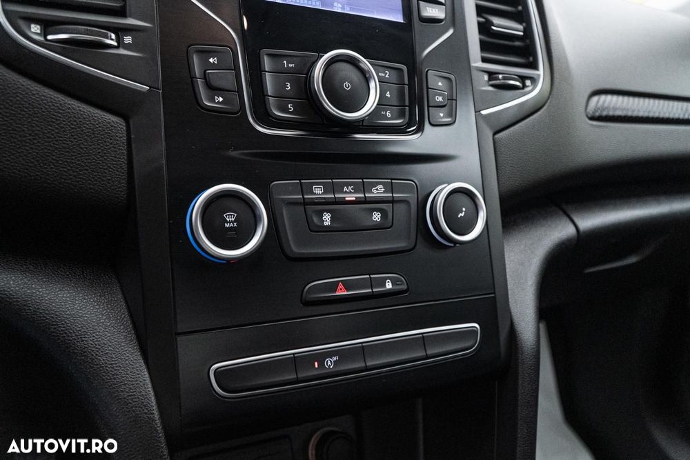 Renault Megane TCe 140 GPF ZEN - 11