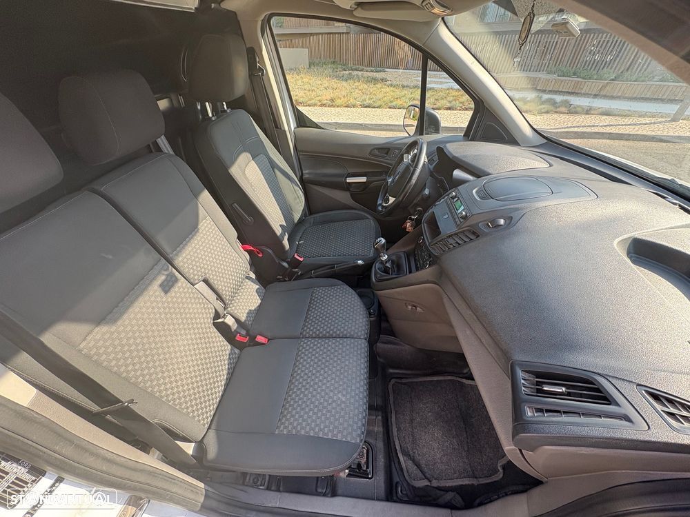 Ford Transit Connect - 12