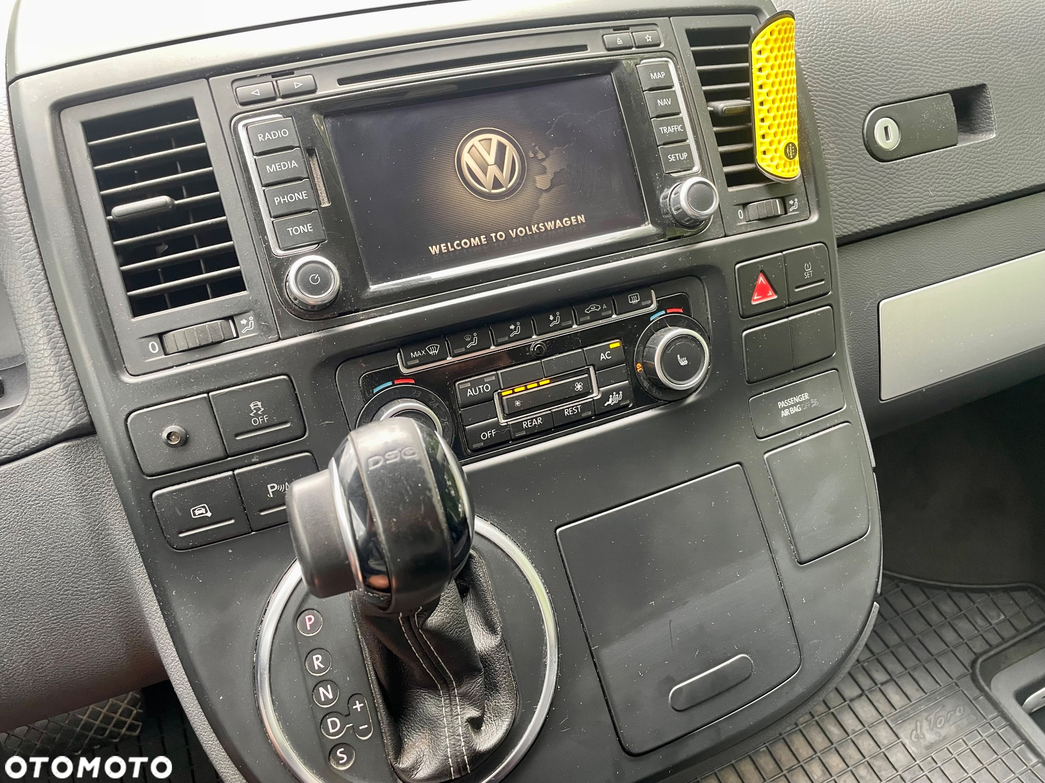 Volkswagen Multivan - 30