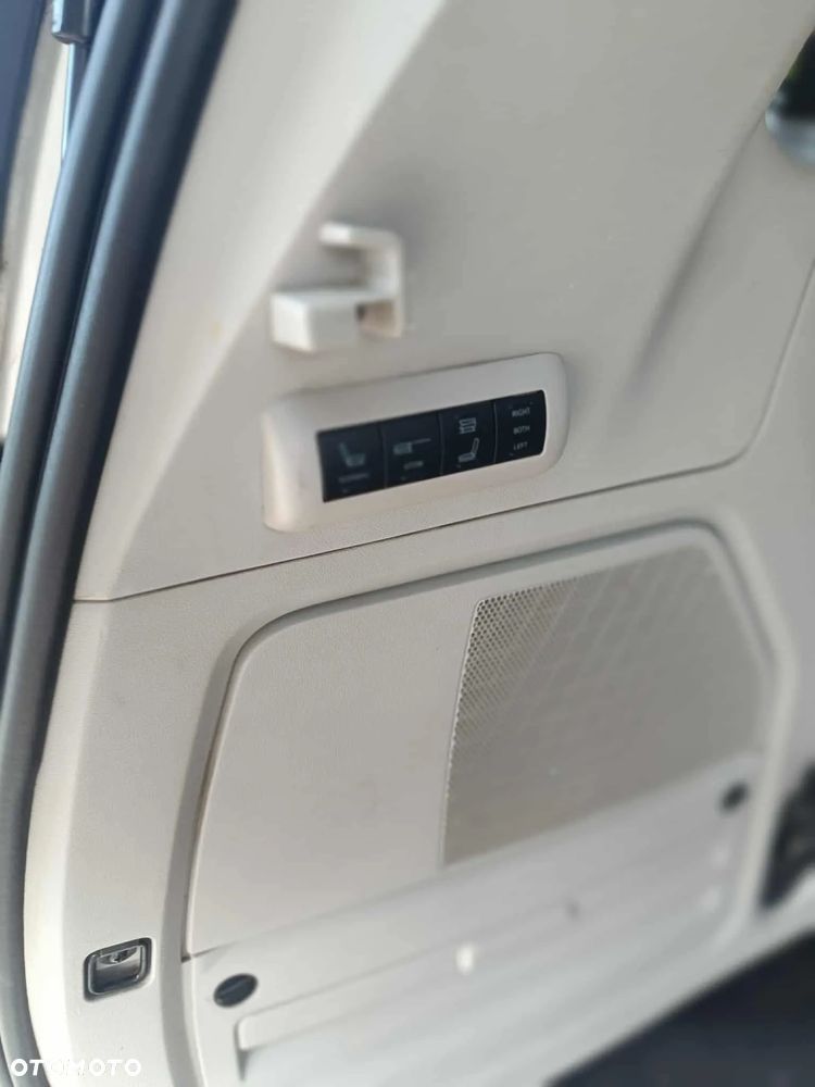 Chrysler Grand Voyager 3.8 V6 Limited - 13