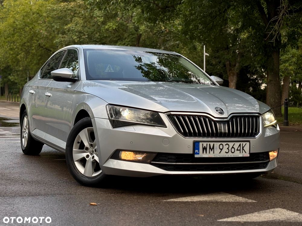 Skoda Superb 2.0 TDI Ambition DSG - 3