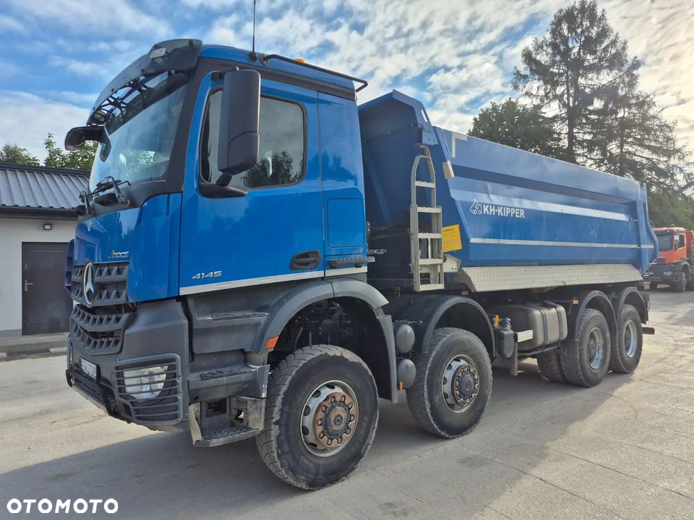 Mercedes-Benz Arocs - 2