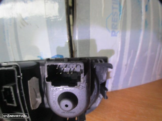 Interruptor 684937116R DACIA SANDERO II FASE 1 2013 1.5DCI 90CV 5P AZUL REGULADOR DE ESPELHOS / INTERRUPTOR ECO - 4