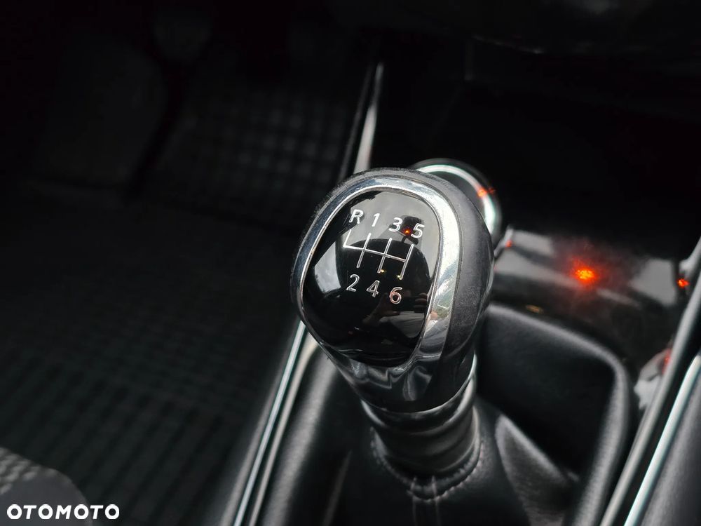 Nissan Pulsar - 28