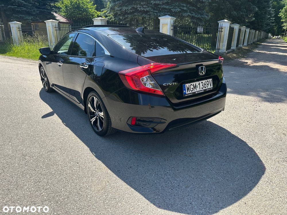 Honda Civic 1.5 i-VTEC Turbo CVT Prestige - 23