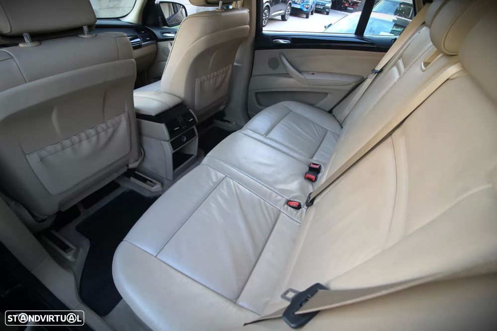 BMW X5 30 i xDrive - 11