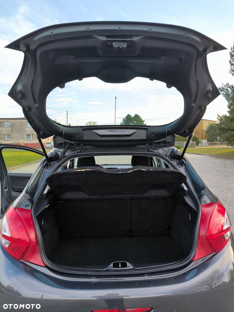 Peugeot 208 e-HDi 115 Stop&Start Allure - 20