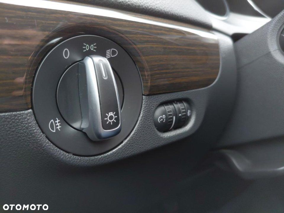 Volkswagen Jetta - 16