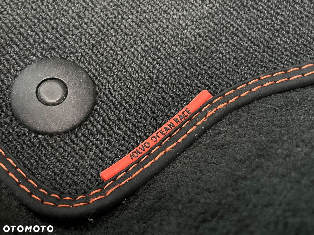 Volvo XC 60 D4 Drive-E Ocean Race - 22