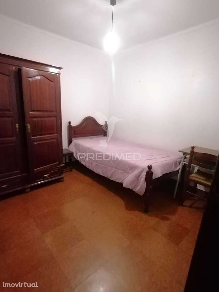 moradia de R/C e 1º andar - Grande imagem: 5/6