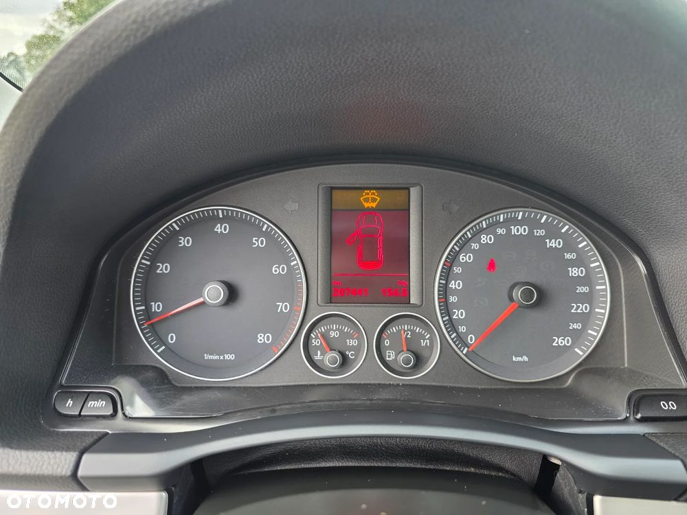 Volkswagen Golf - 8