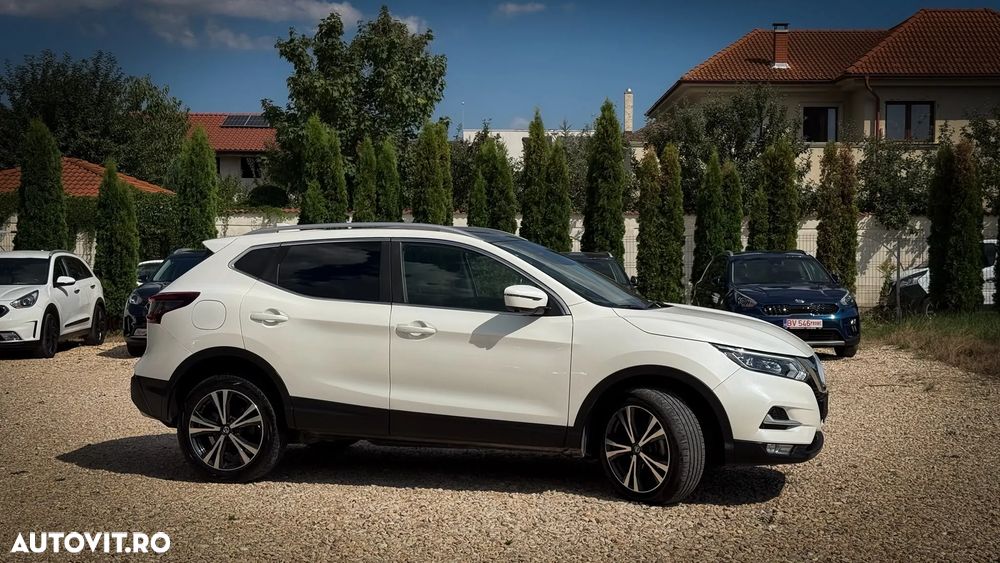 Nissan Qashqai 1.7 dCi Xtronic ALL-MODE 4x4i TEKNA - 3