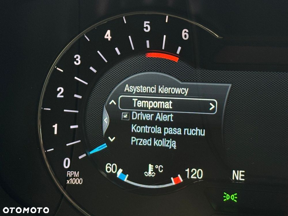 Ford Mondeo - 26