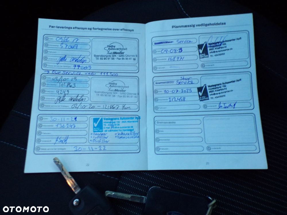 Ford B-MAX 1.6 Titanium - 27