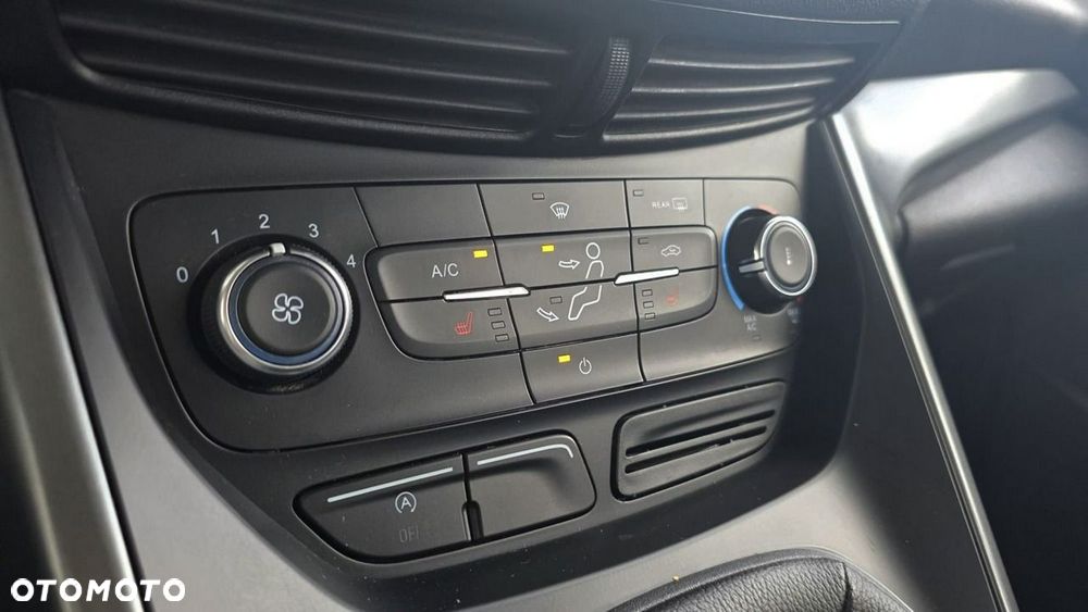Ford Kuga - 19