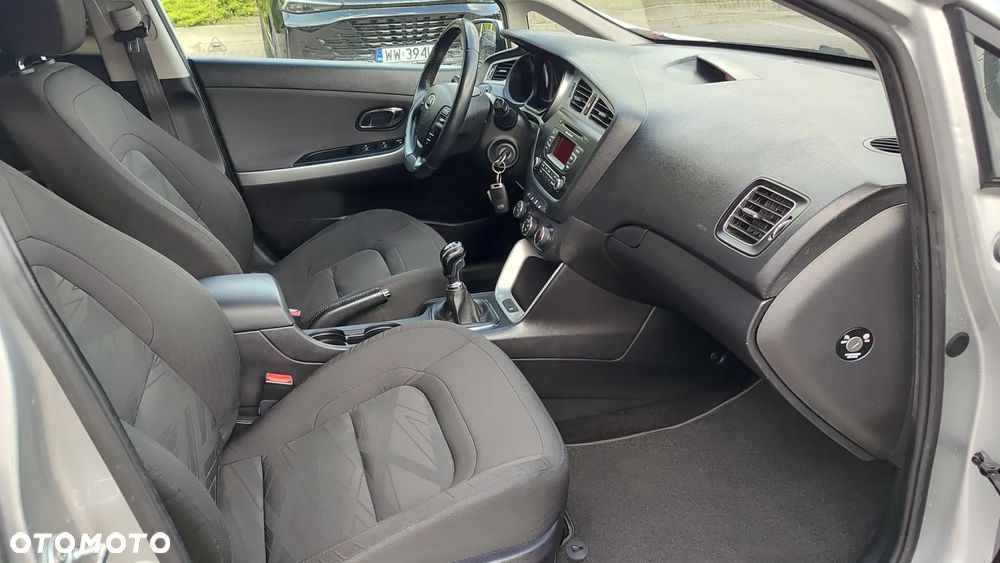 Kia Ceed 1.6 GDI SW Edition 7 - 12