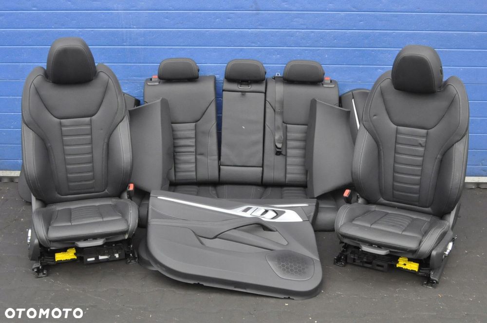 BMW I4 G26 FOTELE KANAPA BOCZKI SKÓRA M-PAKIET ANGLIK 23R - 1