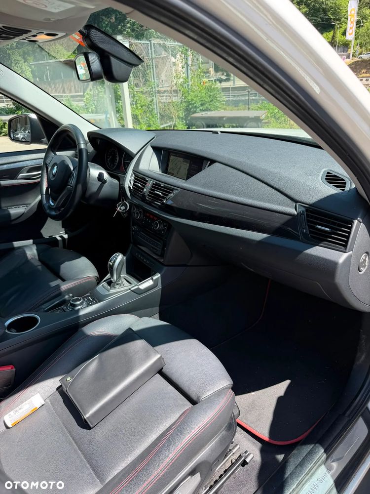 BMW X1 xDrive20d - 10