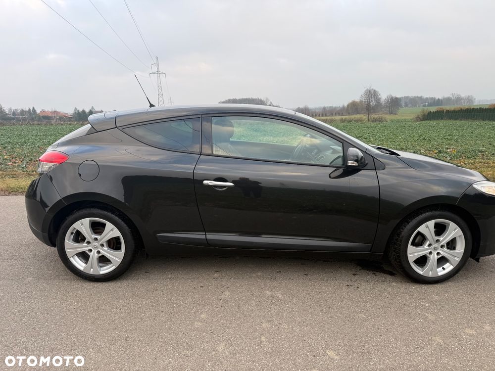 Renault Megane 1.6 16V Dynamique Euro5 - 6