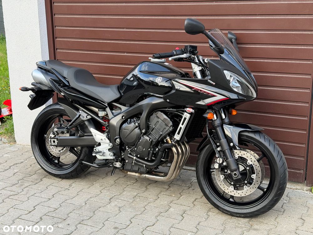 Yamaha FZ6 - 3