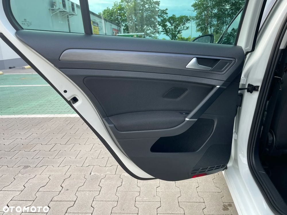 Volkswagen Golf 1.5 TSI ACT OPF BlueMotion Comfortline - 24