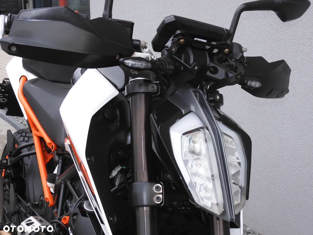 KTM Duke - 21