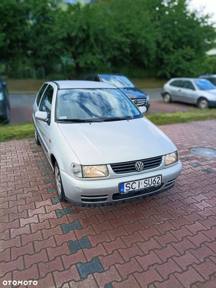 Volkswagen Polo 1.0 Comfortline - 1