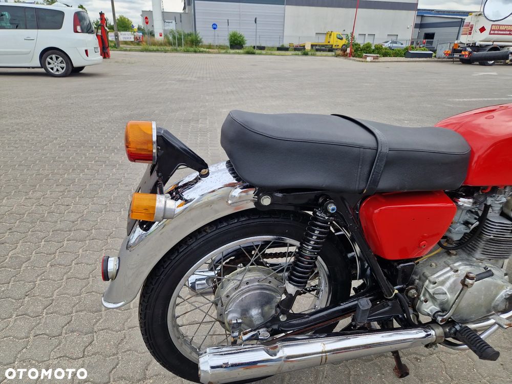 Honda CB - 12