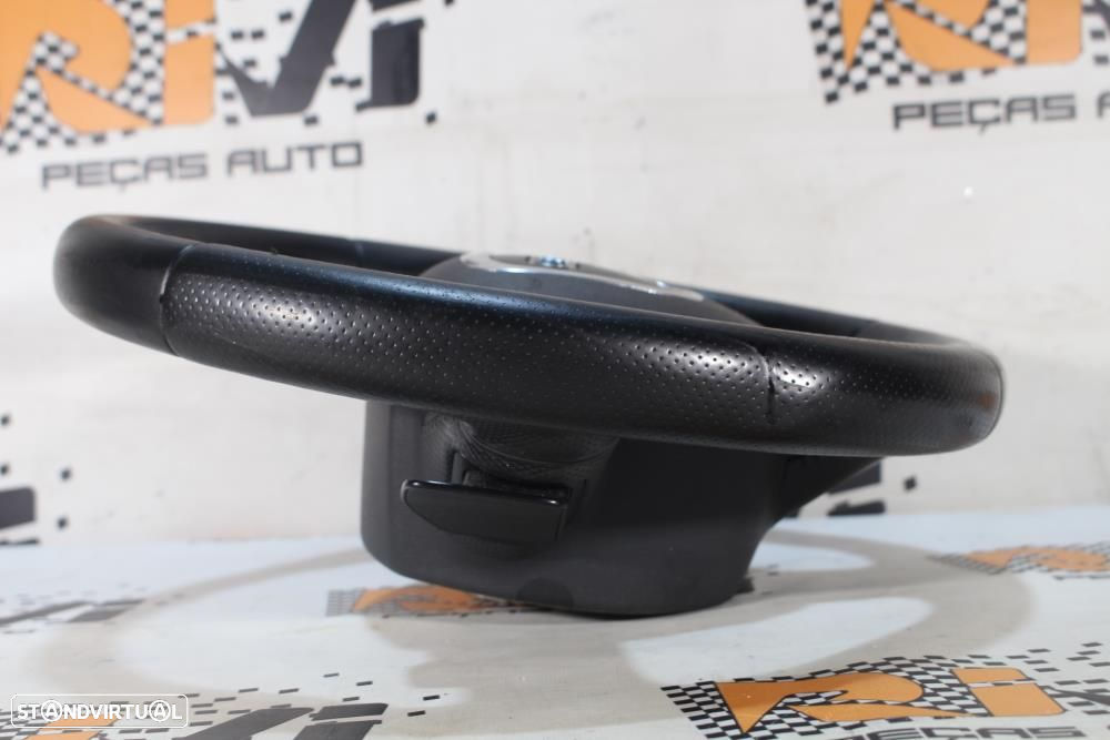 Volante Audi A3 (8P1)  Volante Audi A3 8P / A4 B6 B7 B8 / A5 8T / A6 C - 7
