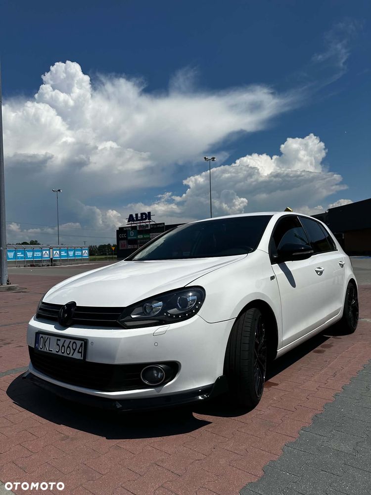 Volkswagen Golf 2.0 TDI Highline - 1