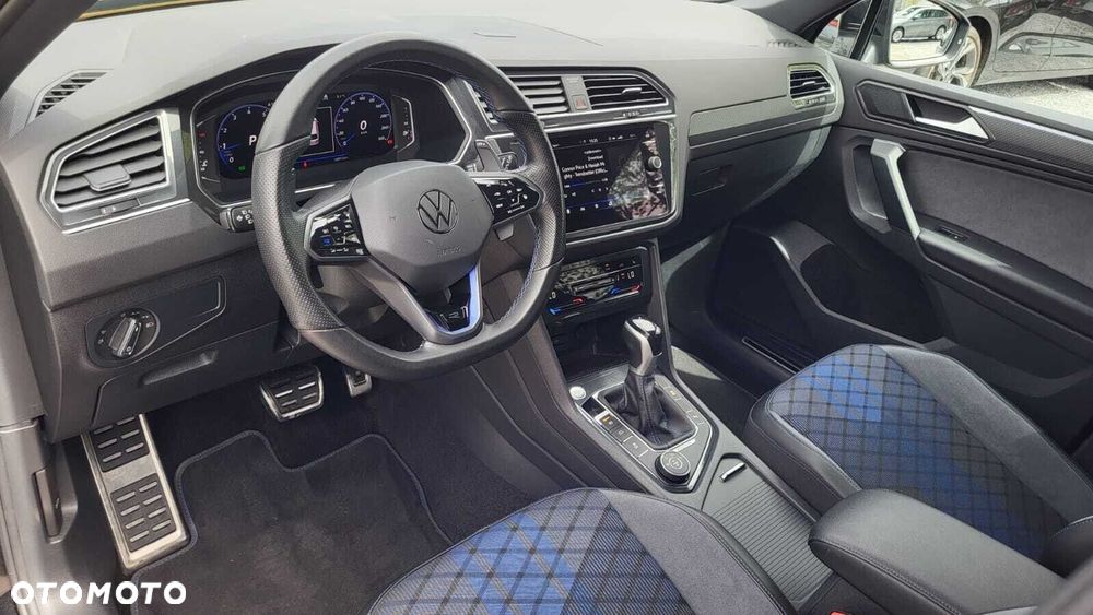 Volkswagen Tiguan - 10