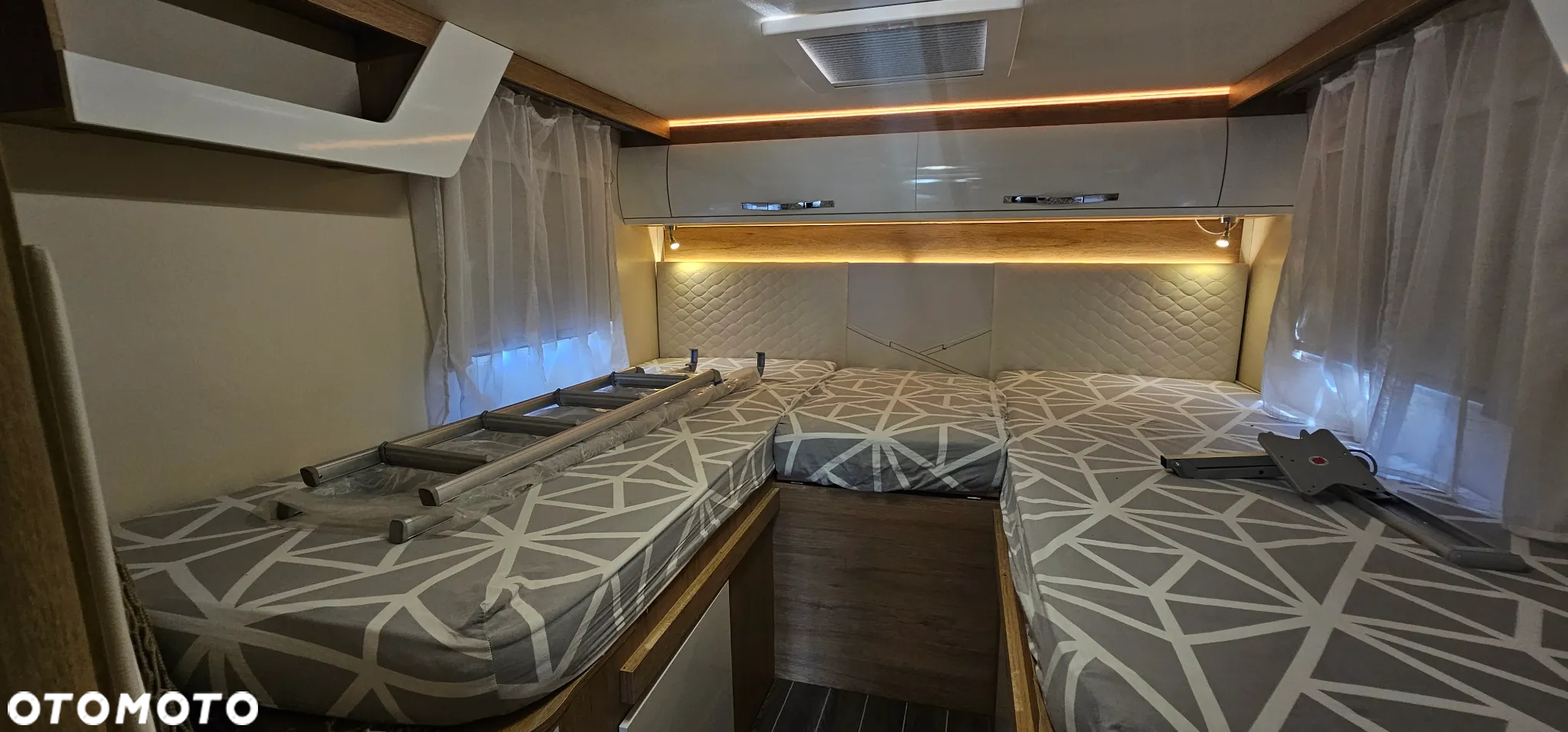 CI HORON 84 XT KAMPER - 29