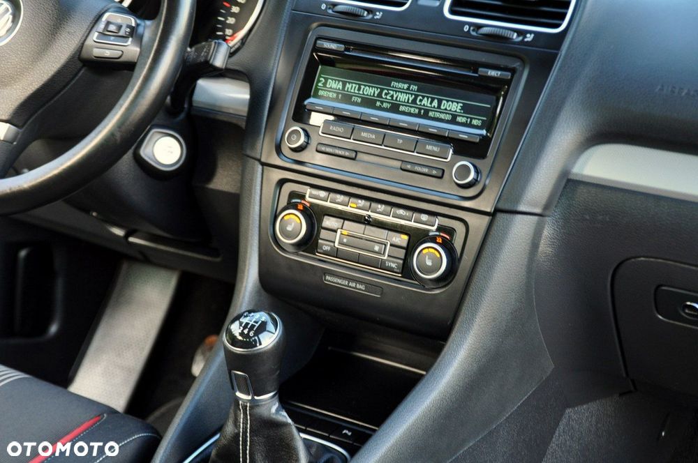 Volkswagen Golf - 27