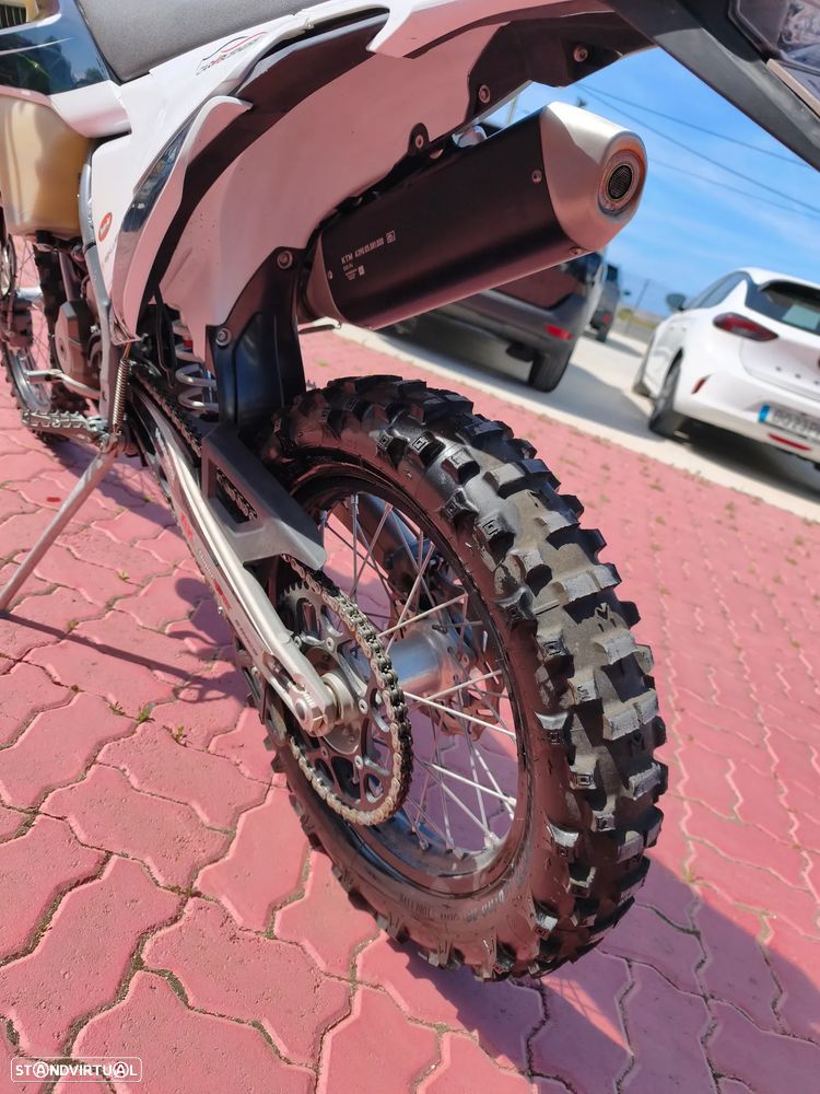 Husqvarna FE FE 250 - 33
