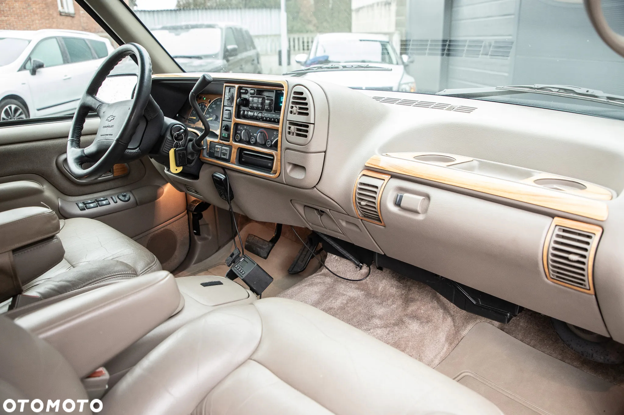 Chevrolet Tahoe - 27