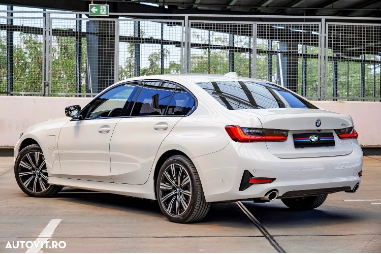 BMW Seria 3 - 10